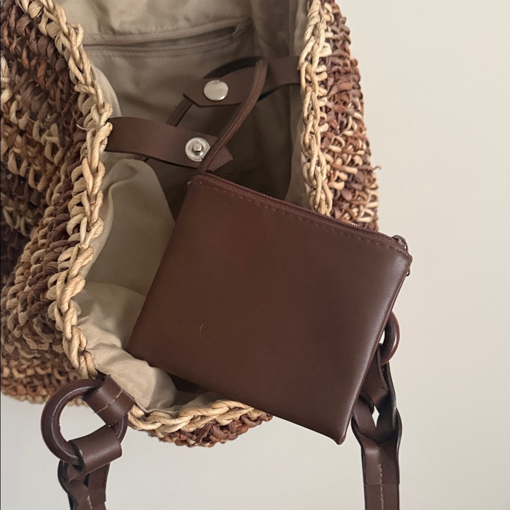 Braided Straw Shoulder Bag in Brown and Natural - Picture 3 of 6
